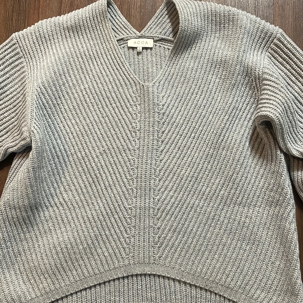 Gray Sweater - Picture 5 of 5